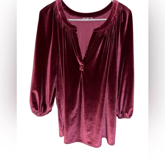 Crown & Ivy Plus Size Peasant Velvet Blouse 2X - Picture 1 of 4